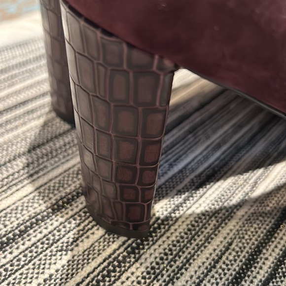 Essex Lane Burgundy Suede with Croc Embossed Square Heels Size 10 - Picture 3 of 6